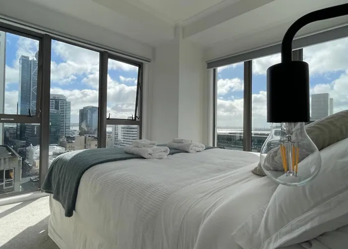 Spacious Apartment At Unbeatable Location With Breathtaking Views And Free Parking