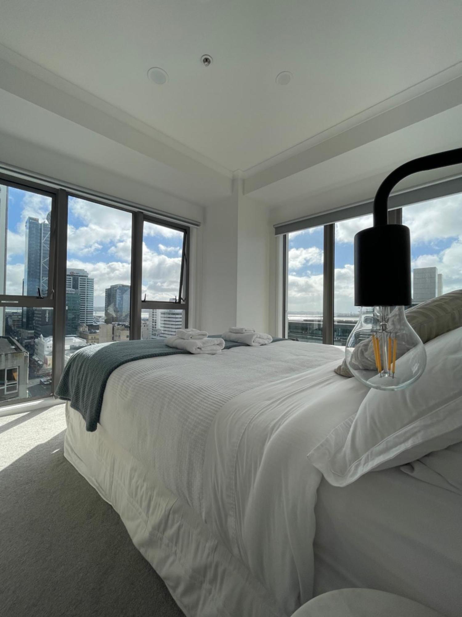 Apartment Spacious Apartment At Unbeatable Location With Breathtaking Views And Free Parking