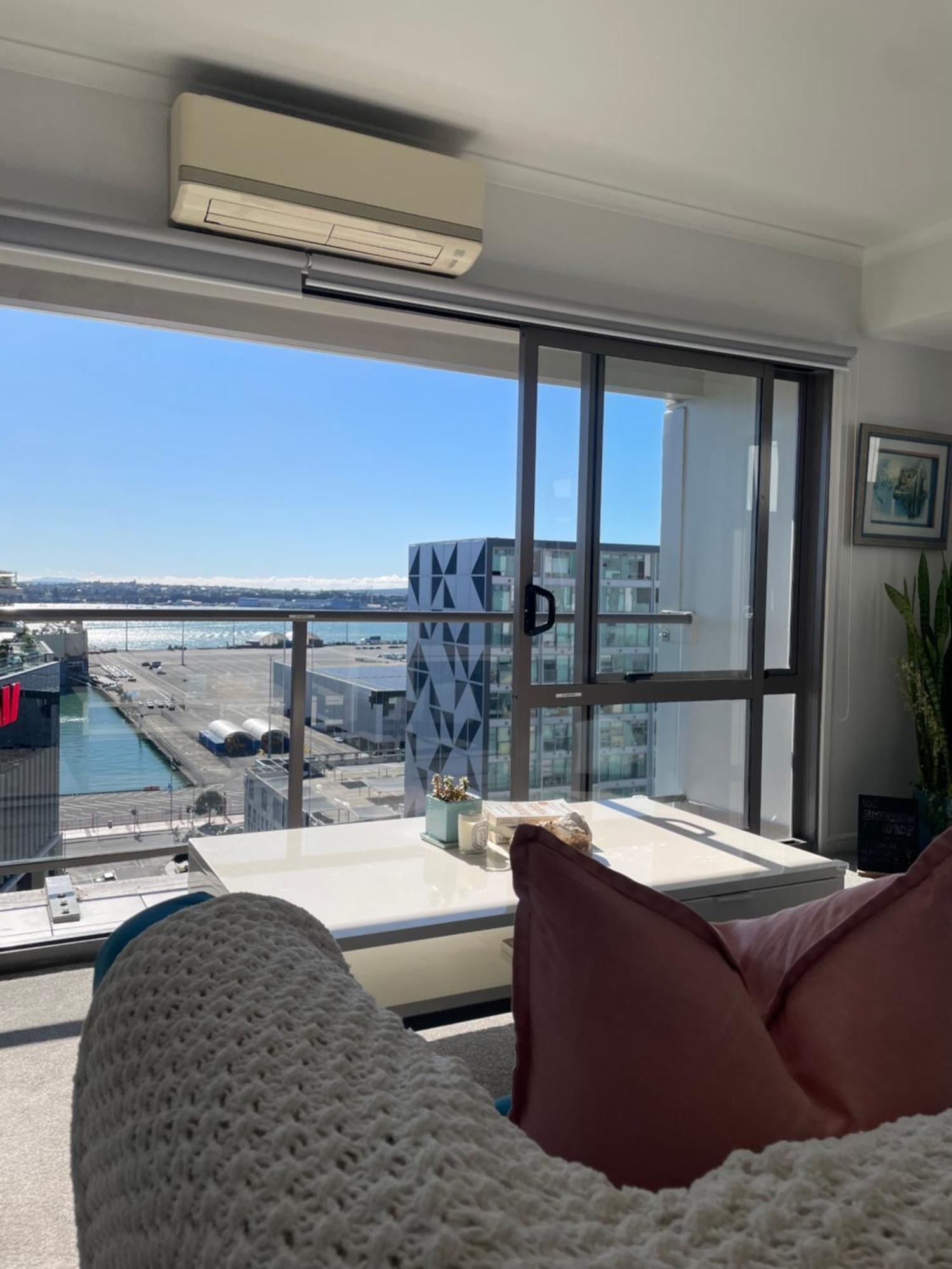 Apartment Spacious Apartment At Unbeatable Location With Breathtaking Views And Free Parking Auckland